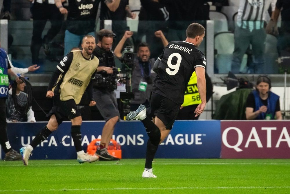 Chaos in Europe: Dortmund and Juventus Share 4-4 Classic - Match Analysis